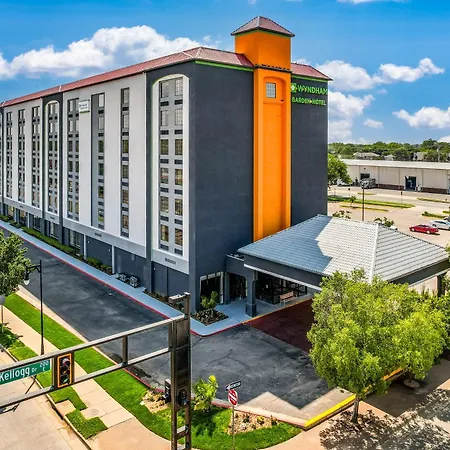 Wyndham Garden Wichita Downtown Hotel